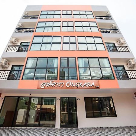 Ongkara Near Bts Thonglor Hotel Bangkok Exterior foto